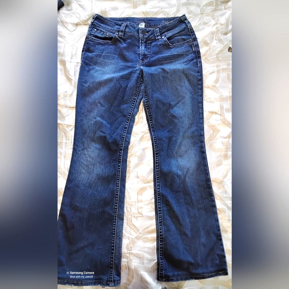 Silver jeans size 31/34 suki